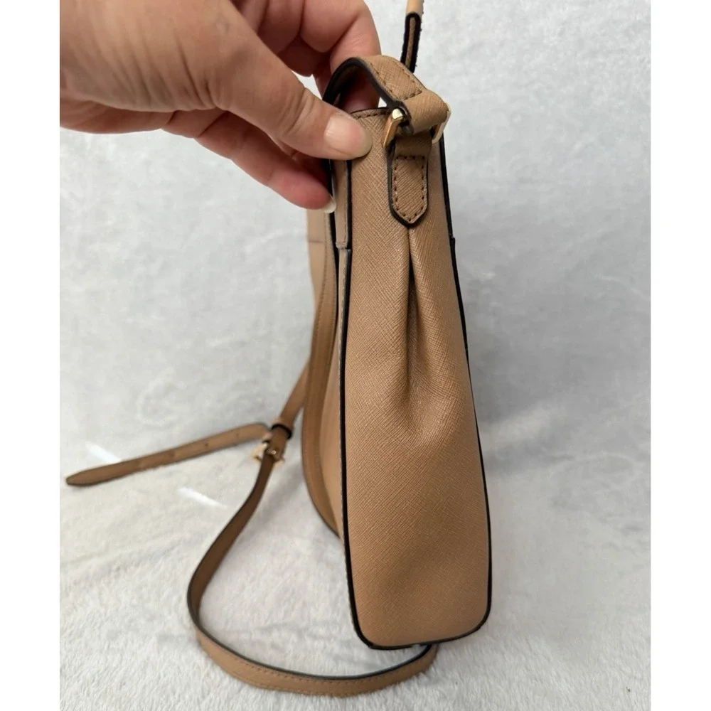 Michael Kors Jet Set Travel Messenger Bag Brown Pebbled Leather Bag Crossbody